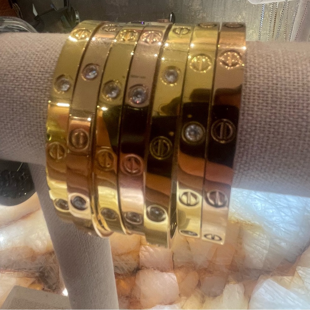 Love Style bracelets